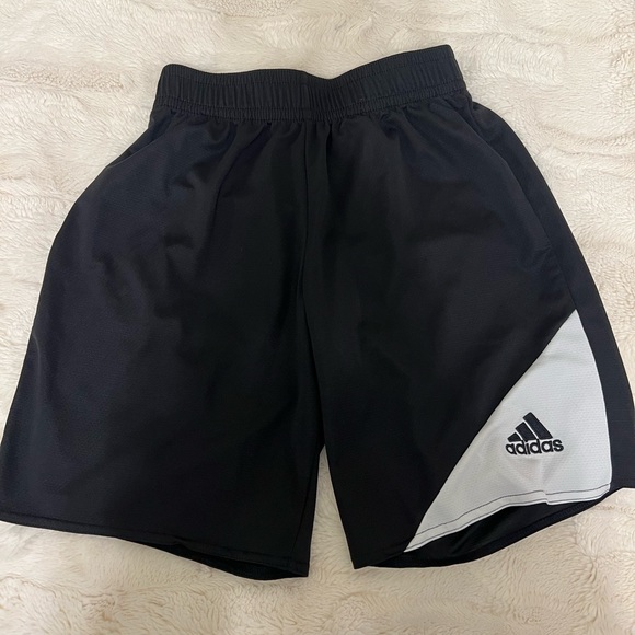 Adidas sport shorts - Picture 1 of 3